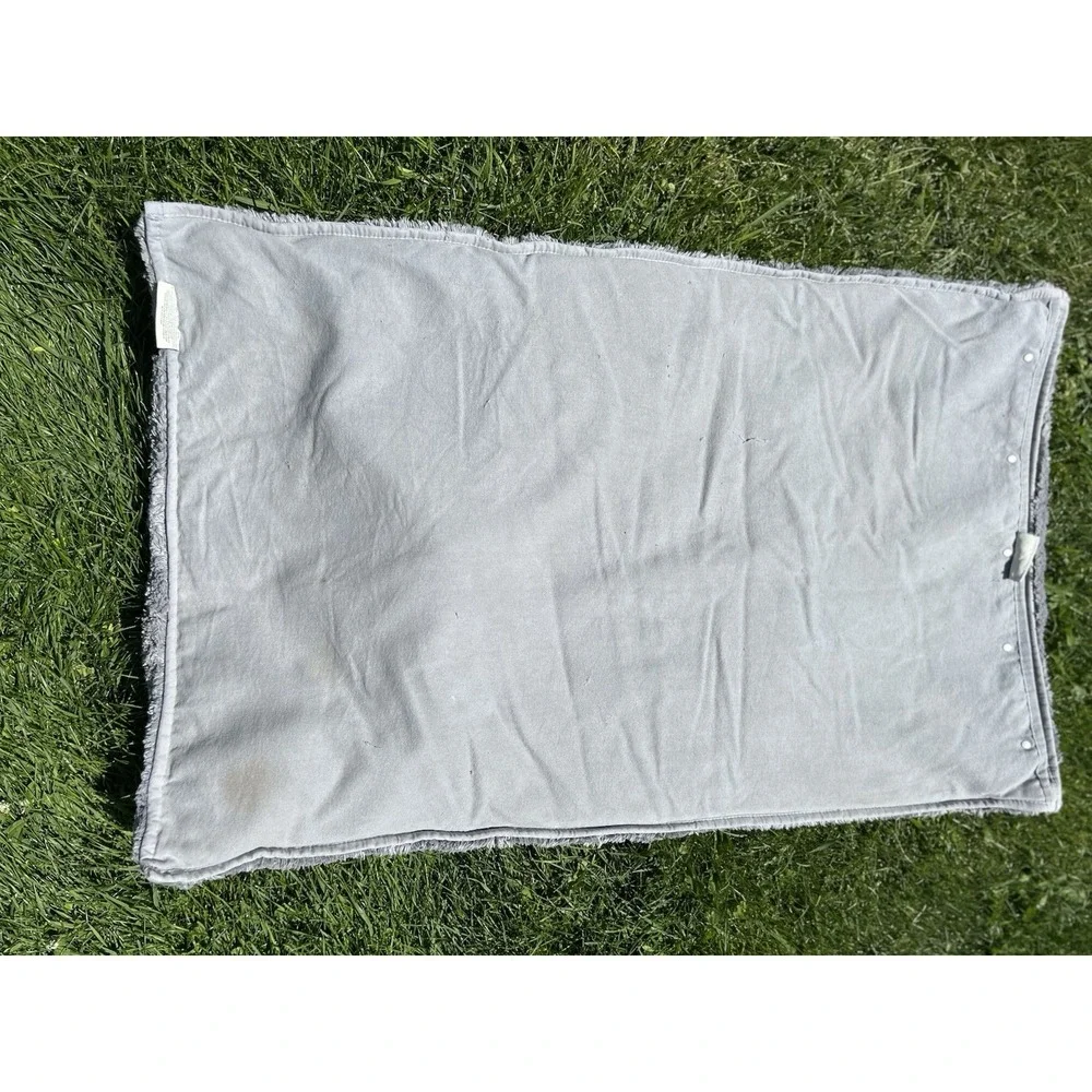 Casa Zeta-Jones 100% Cotton Cushioned Accent Rug Gray 42x26 Removable Pad